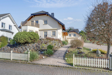 *Frühlingszauber* 56579 Rengsdorf, Einfamilienhaus